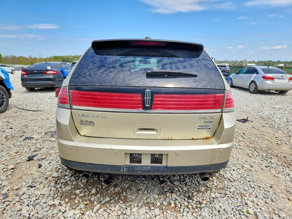 52584056 :رقم المزاد ، 2LMDJ8JC0ABJ13128 vin ، 2010 Lincoln Townhouse Mkx مزاد بيع