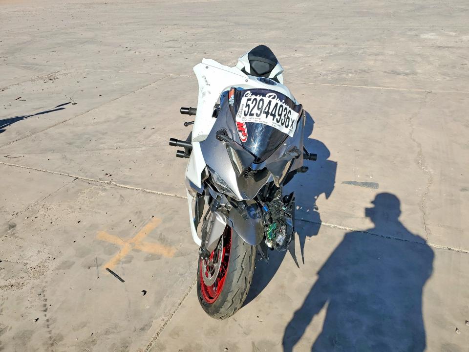 Продажа на аукционе авто 2025 Kawasaki Zx636, vin: JKBZXJJ15SA026127, номер лота: 52944936