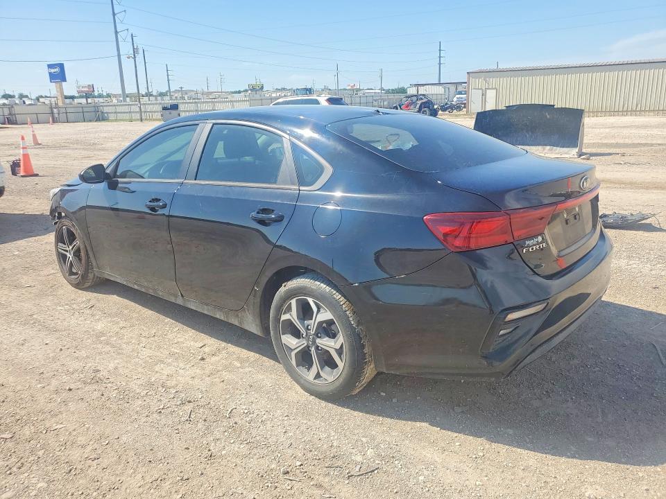 2020 Kia Forte მანქანა იყიდება აუქციონზე, vin: 3KPF24AD8LE253155, აუქციონის ნომერი: 55542676