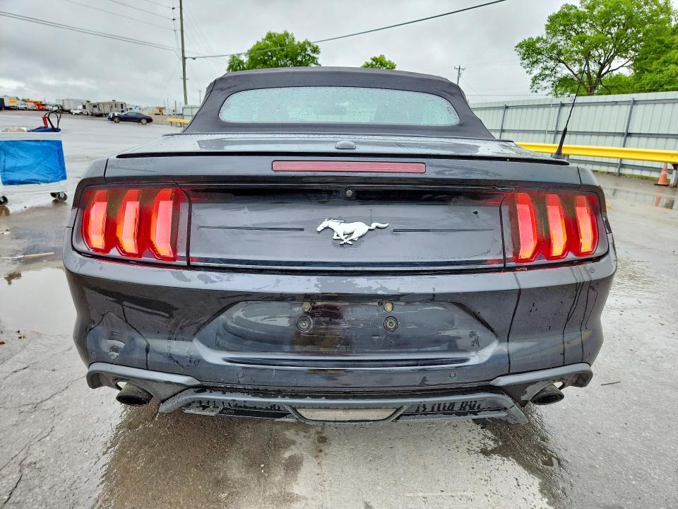 Продаж на аукціоні авто 2018 Ford Mustang, vin: 1FATP8UHXJ5111236, номер лоту: 52343896