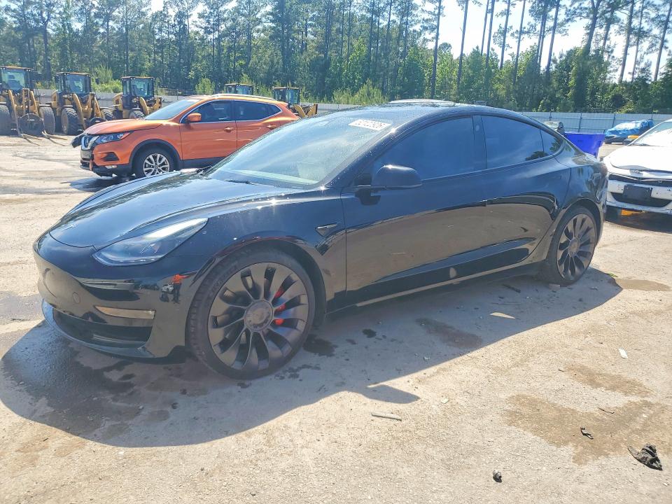 52122926 :رقم المزاد ، 5YJ3E1EC6NF262413 vin ، 2022 Tesla Model 3 مزاد بيع