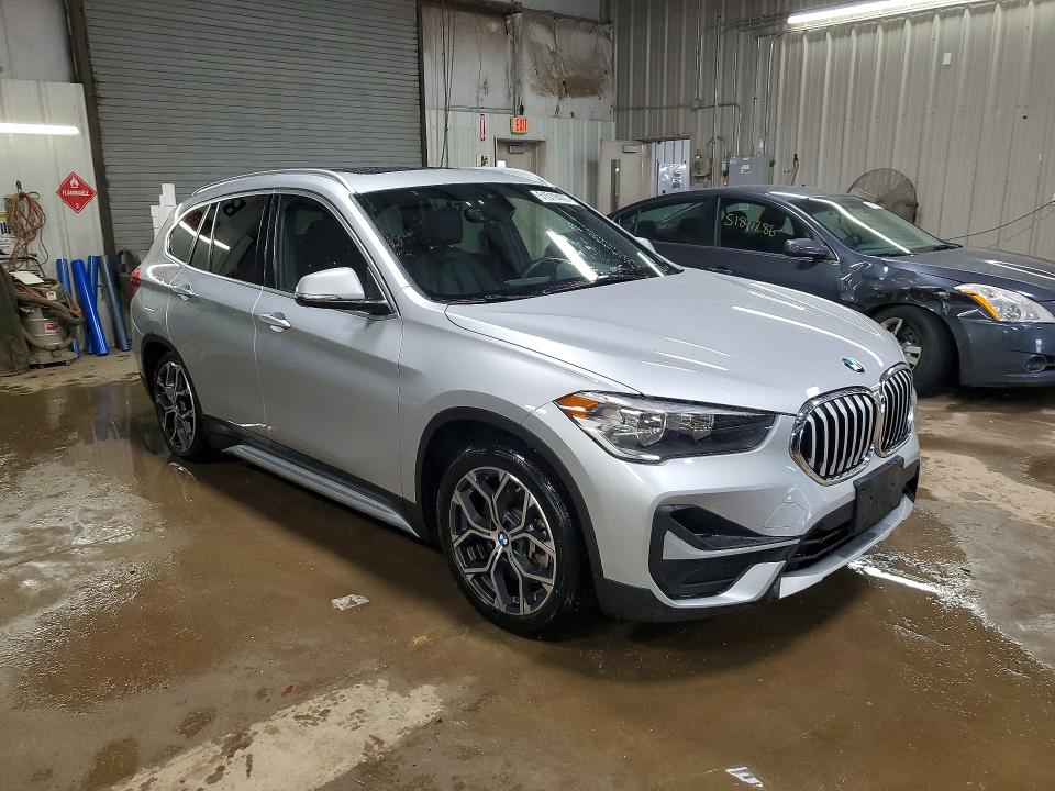 51519406 :رقم المزاد ، WBXJG9C01M5T16311 vin ، 2021 Bmw X1 مزاد بيع