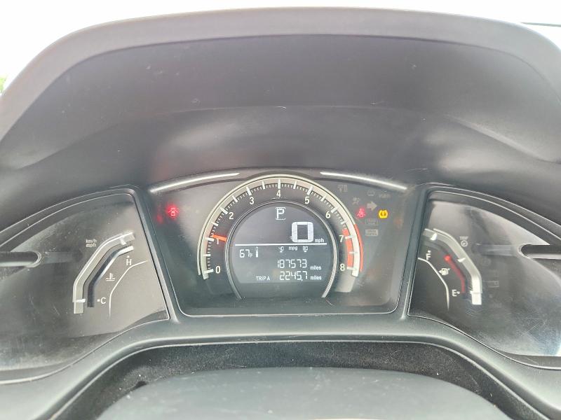 Auction sale of the 2017 Honda Civic, vin: 19XFC2F58HE217914, lot number: 55167436
