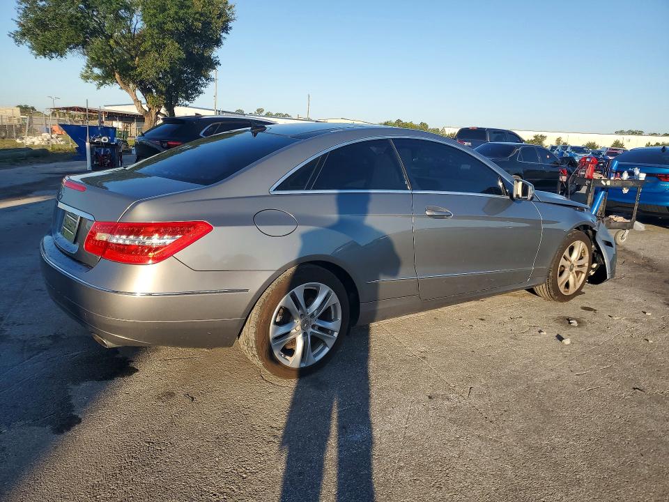 Aukcja sprzedaży 2010 Mercedes-benz E, vin: WDDKJ5GB2AF051207, numer aukcji: 52217386