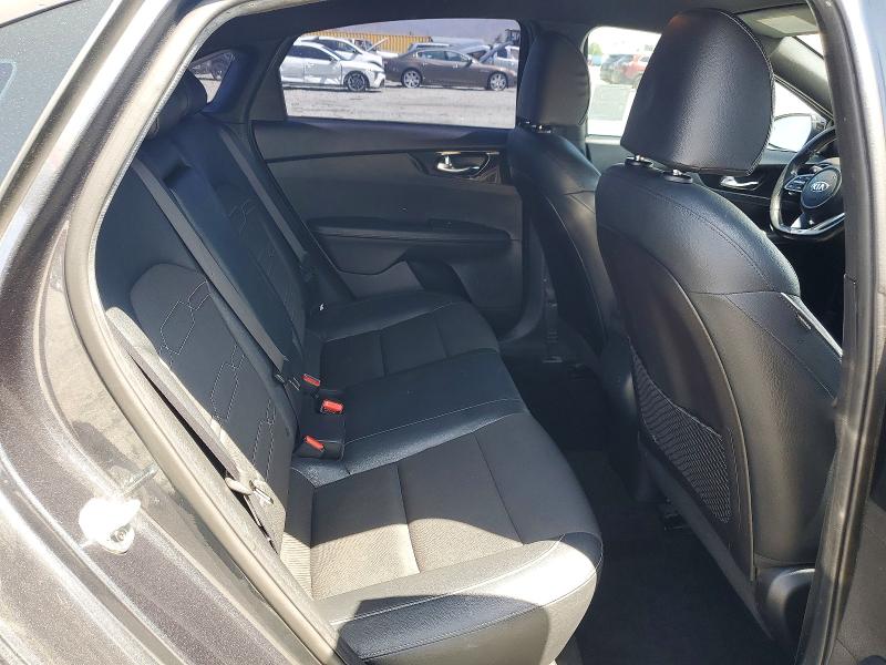 52967626 :رقم المزاد ، 3KPF34ADXLE217447 vin ، 2020 Kia Forte مزاد بيع