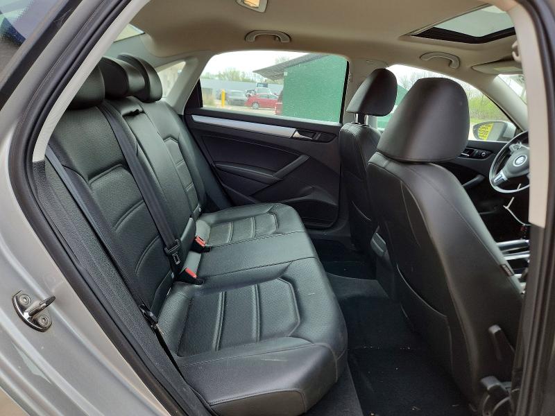 52027326 :رقم المزاد ، 1VWBN7A3XCC102515 vin ، 2012 Volkswagen Passat مزاد بيع