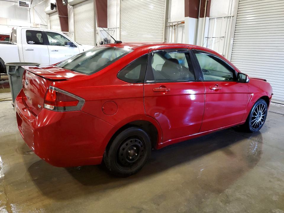 50755266 :رقم المزاد ، 1FAHP3GNXBW136031 vin ، 2011 Ford Focus مزاد بيع