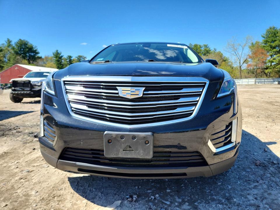52126346 :رقم المزاد ، 1GYKNFRS8JZ181308 vin ، 2018 Cadillac Xt5 مزاد بيع