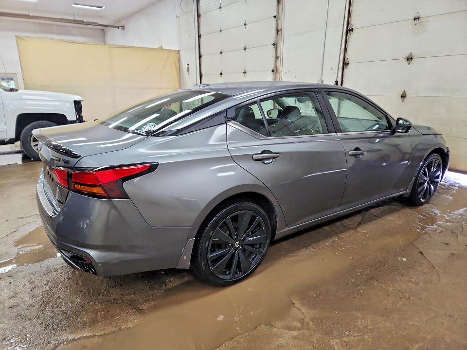 53940816 :رقم المزاد ، 1N4BL4CW7NN370692 vin ، 2022 Nissan Altima مزاد بيع