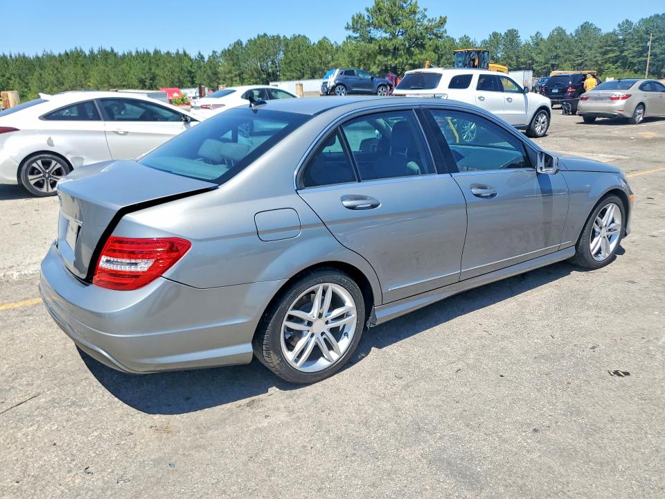 53951186 :رقم المزاد ، WDDGF4HB0ER306036 vin ، 2014 Mercedes-benz C مزاد بيع
