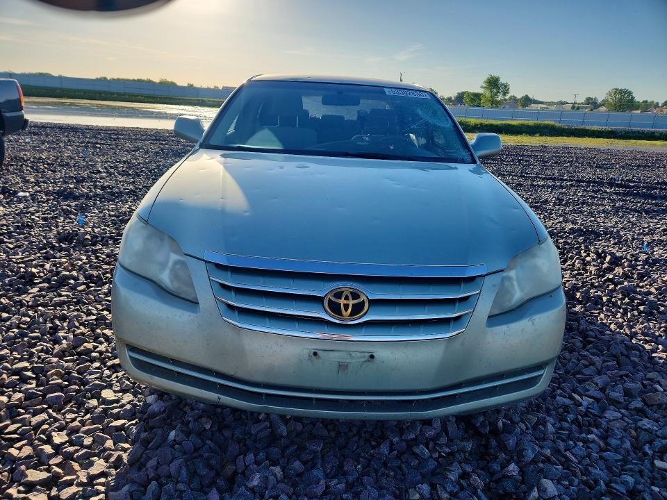 53302836 :رقم المزاد ، 4T1BK36B87U227688 vin ، 2007 Toyota Avalon مزاد بيع