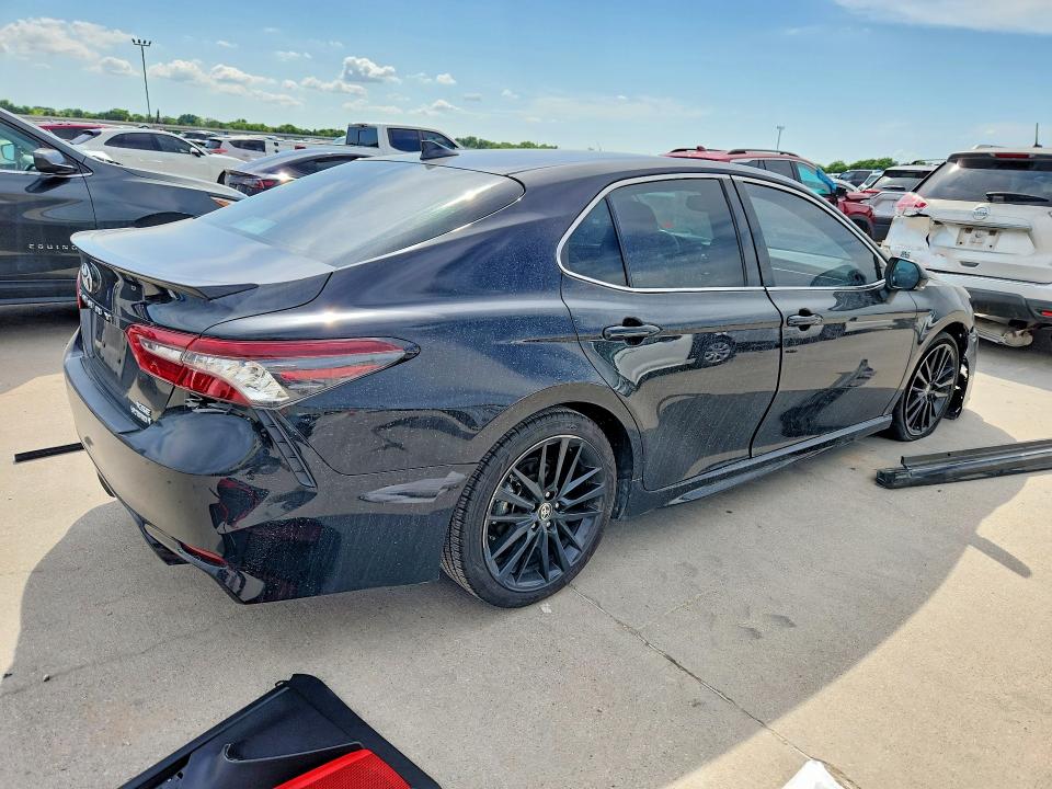 54994296 :رقم المزاد ، 4T1K31AKXNU599281 vin ، 2022 Toyota Camry مزاد بيع
