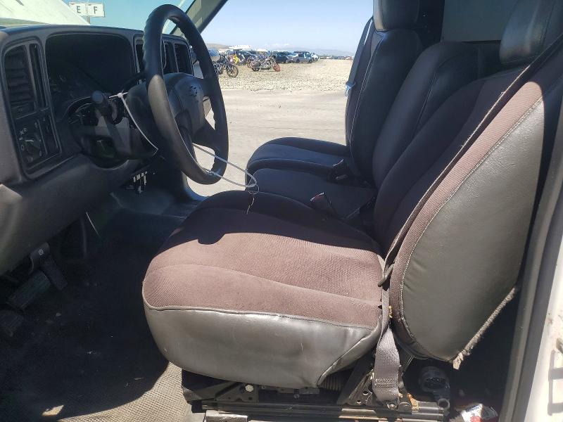 2005 Chevrolet Silverado მანქანა იყიდება აუქციონზე, vin: 1GCHC24U75E307243, აუქციონის ნომერი: 52366346