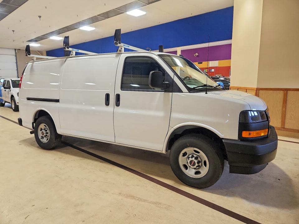 78504065 :رقم المزاد ، 1GTW7AF73R1158436 vin ، 2024 Gmc Savana مزاد بيع