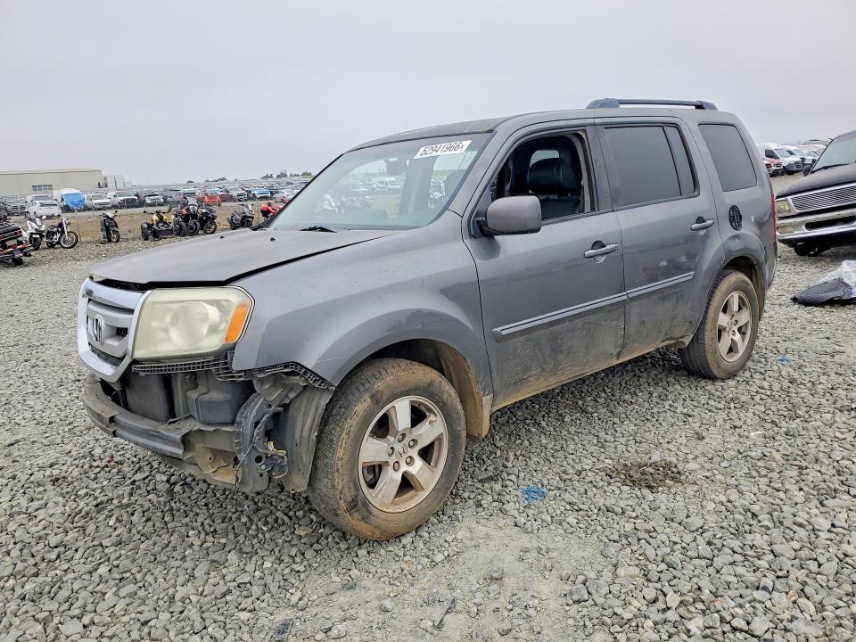52941966 :رقم المزاد ، 5FNYF3H77BB009125 vin ، 2011 Honda Pilot مزاد بيع