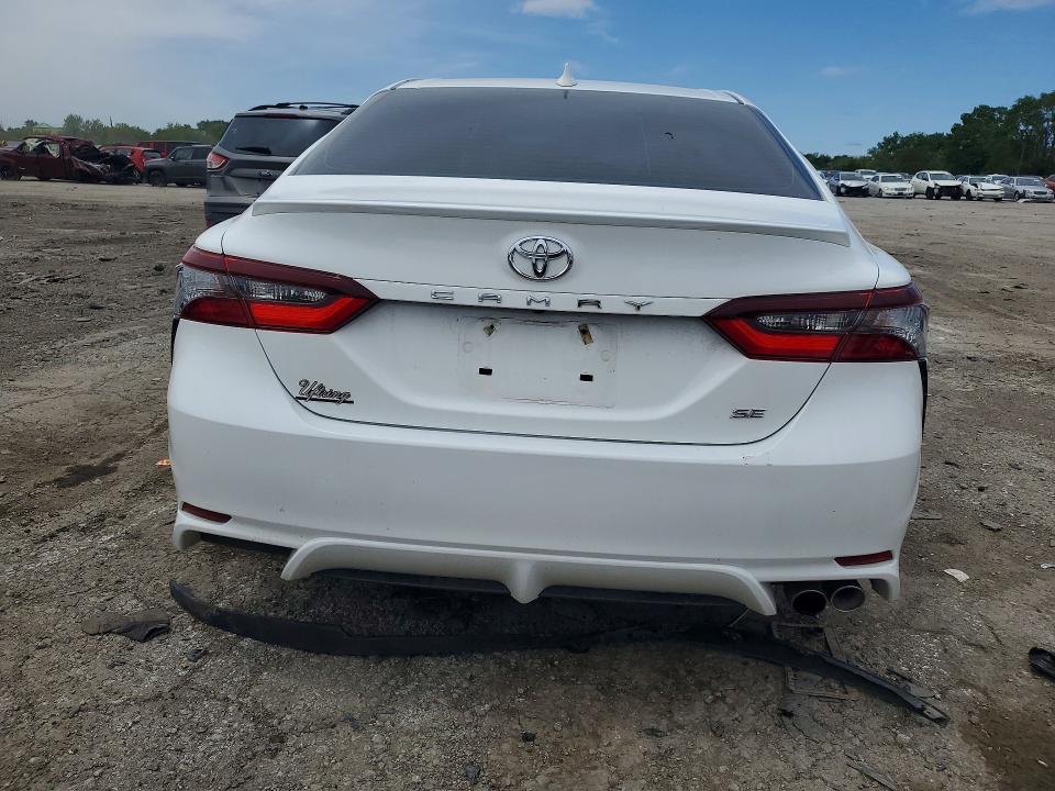 54294776 :رقم المزاد ، 4T1G11AK1NU017662 vin ، 2022 Toyota Camry مزاد بيع