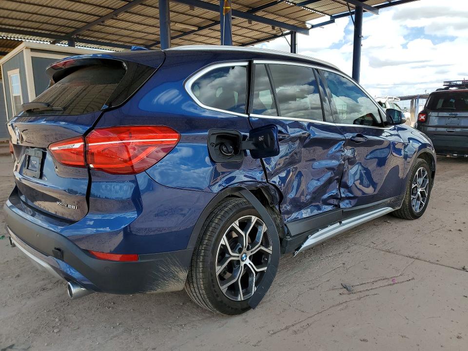 52544446 :رقم المزاد ، WBXJG9C06M5S48586 vin ، 2021 Bmw X1 مزاد بيع
