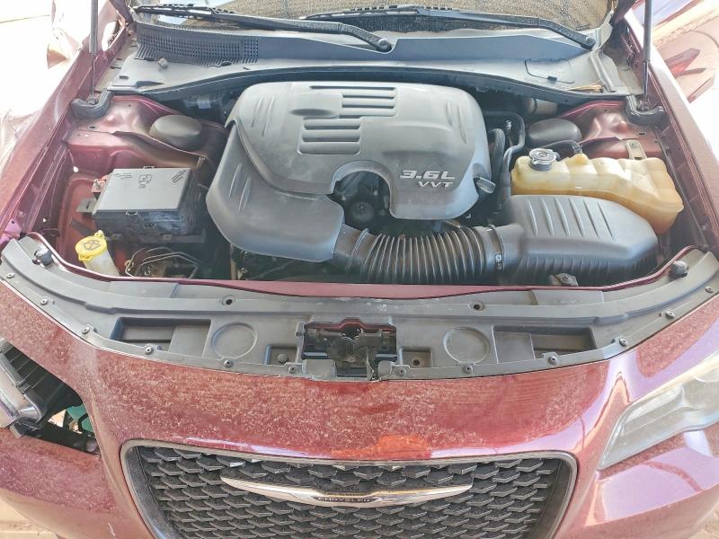 55444146 :رقم المزاد ، 2C3CCABG8JH140996 vin ، 2018 Chrysler 300 مزاد بيع