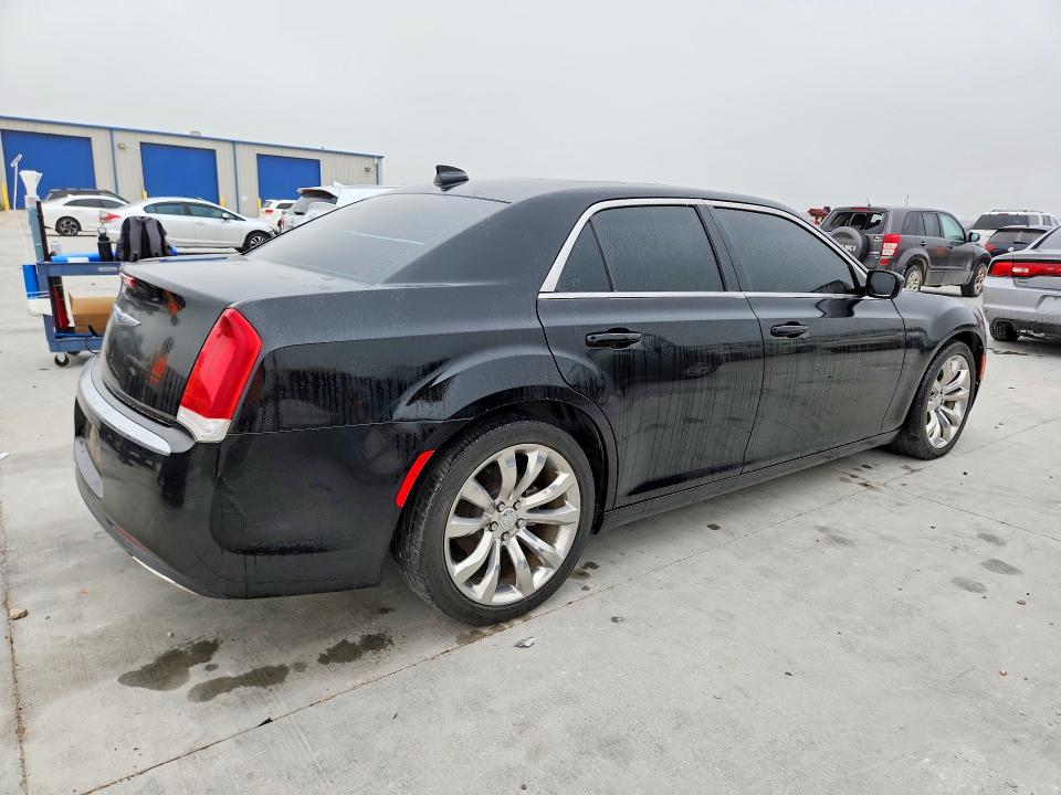 Продаж на аукціоні авто 2020 Chrysler 300, vin: 2C3CCAAGXLH117773, номер лоту: 54274716