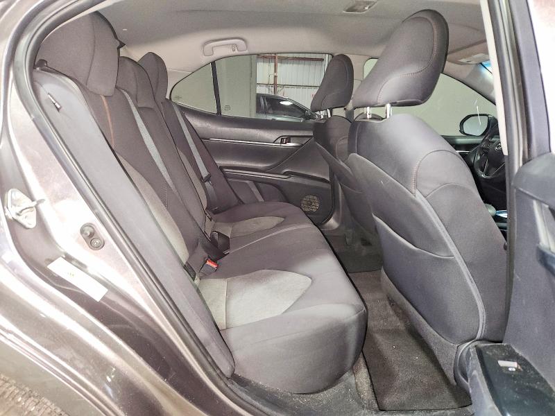 Продажа на аукционе авто 2018 Toyota Camry, vin: 4T1B11HK0JU016139, номер лота: 54778116