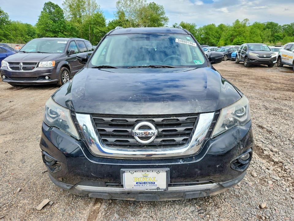 54880146 :رقم المزاد ، 5N1DR2MM3JC627657 vin ، 2018 Nissan Pathfinder مزاد بيع