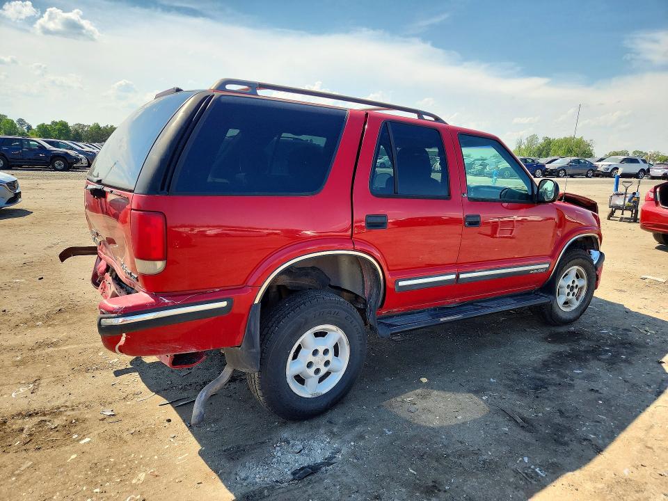 1998 Chevrolet Blazer მანქანა იყიდება აუქციონზე, vin: 1GNDT13W0W2105768, აუქციონის ნომერი: 54434586