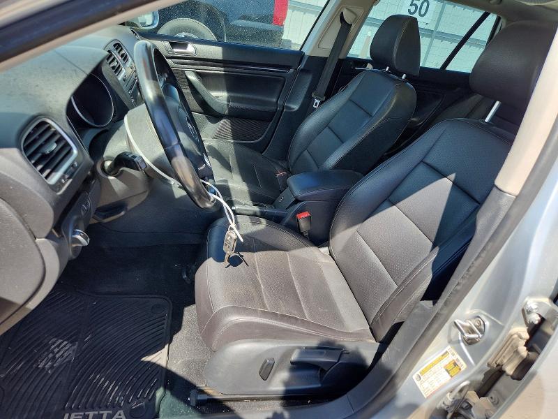 49610416 :رقم المزاد ، 3VWTZ7AJ2AM698416 vin ، 2010 Volkswagen Jetta مزاد بيع