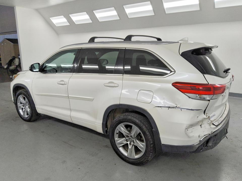 2018 Toyota Highlander მანქანა იყიდება აუქციონზე, vin: 5TDDZRFH3JS841219, აუქციონის ნომერი: 52817316