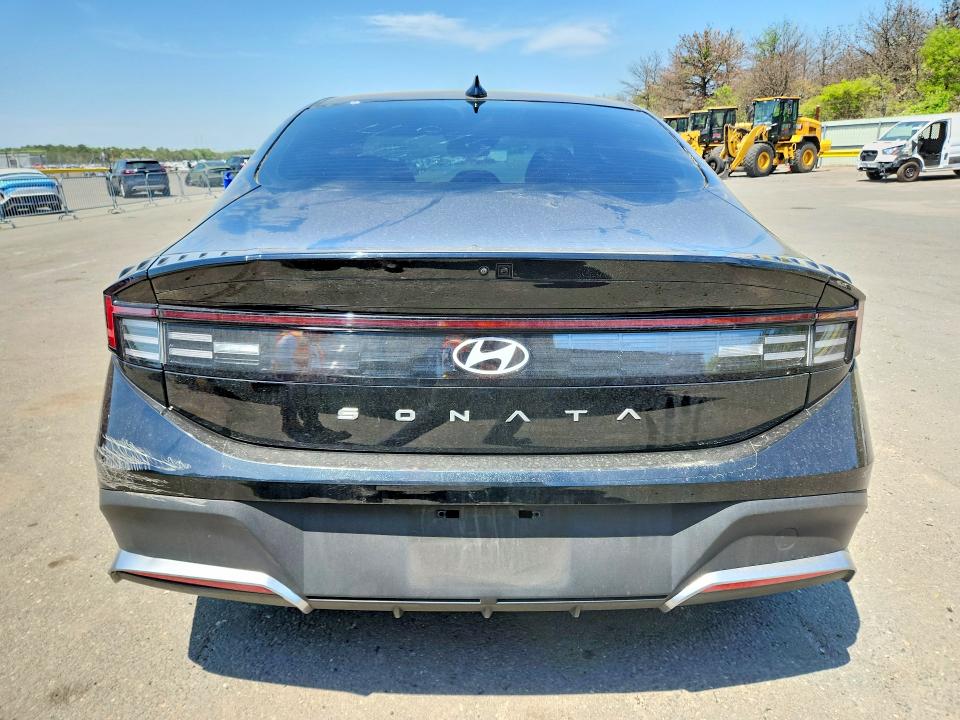 2025 Hyundai Sonata მანქანა იყიდება აუქციონზე, vin: KMHL24JA4SA494619, აუქციონის ნომერი: 52731646