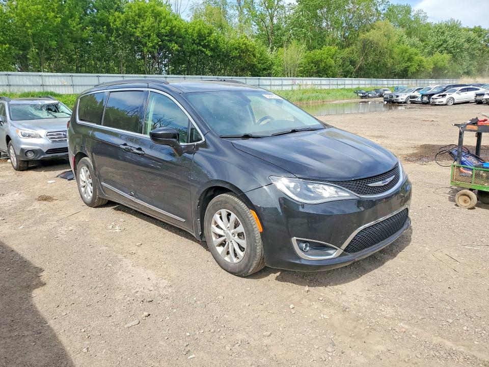 2017 Chrysler Pacifica მანქანა იყიდება აუქციონზე, vin: 2C4RC1BG1HR832401, აუქციონის ნომერი: 54488786