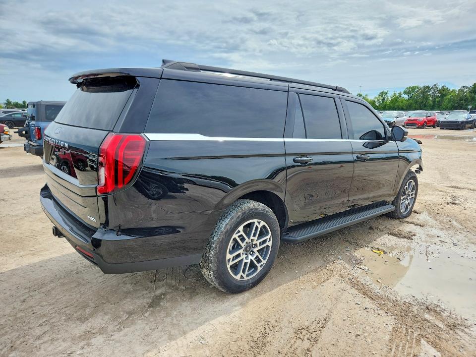Продажа на аукционе авто 2025 Ford Expedition, vin: 1FMJK1J89SEA66069, номер лота: 52236406