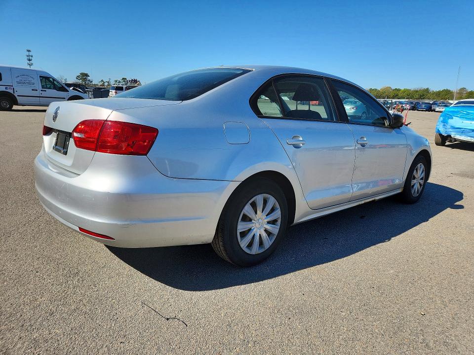 2011 Volkswagen Jetta მანქანა იყიდება აუქციონზე, vin: 3VW2K7AJ9BM390838, აუქციონის ნომერი: 51754666