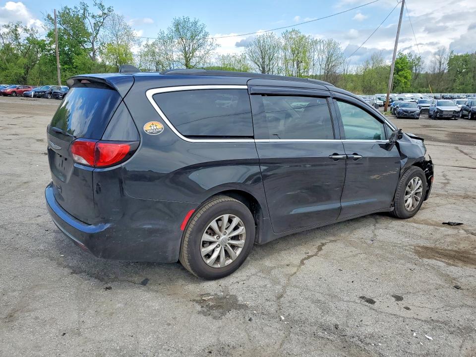 Продаж на аукціоні авто 2018 Chrysler Pacifica, vin: 2C4RC1FG7JR128557, номер лоту: 53701756