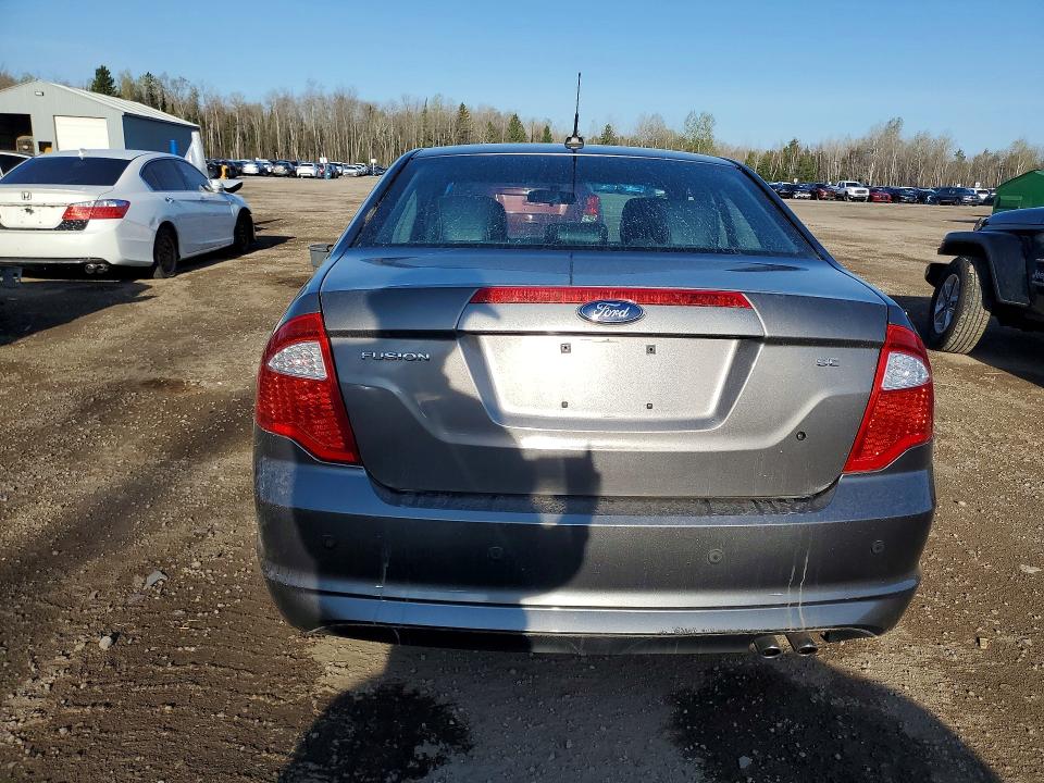 2011 Ford Fusion მანქანა იყიდება აუქციონზე, vin: 3FAHP0HA3BR157588, აუქციონის ნომერი: 50240686