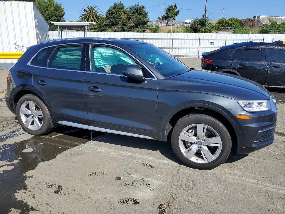 Продажа на аукционе авто 2018 Audi Q5, vin: WA1BNAFY3J2222870, номер лота: 54458346