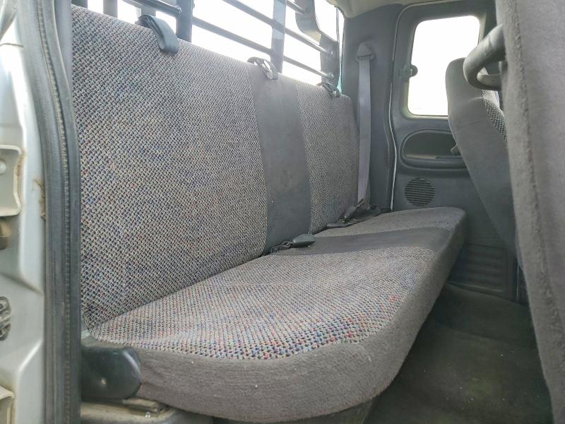 54865436 :رقم المزاد ، 3B7KF23C42M213526 vin ، 2002 Dodge Ram 2500 مزاد بيع