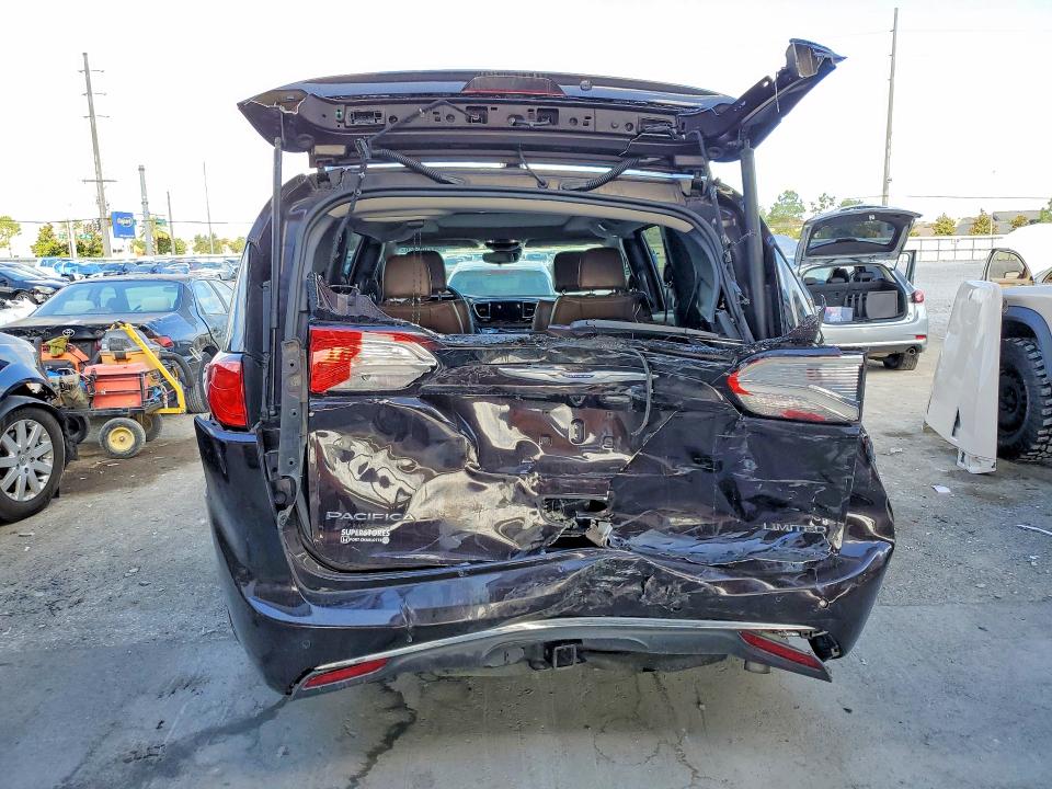 54206926 :رقم المزاد ، 2C4RC1GG5JR234147 vin ، 2018 Chrysler Pacifica مزاد بيع