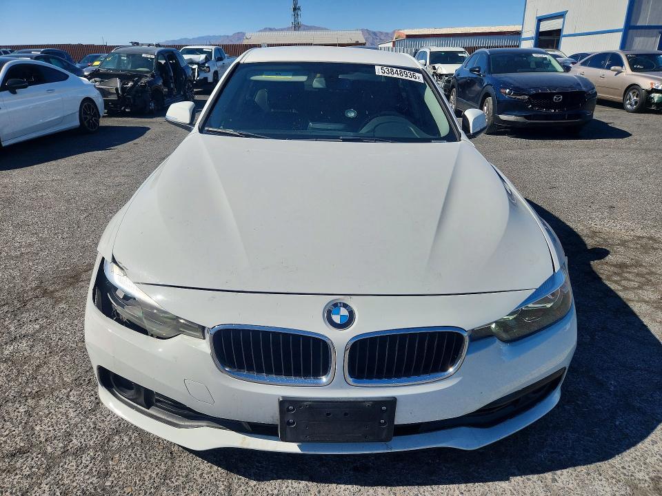 Продажа на аукционе авто 2017 Bmw 320, vin: WBA8E1G30HNU15812, номер лота: 53848936