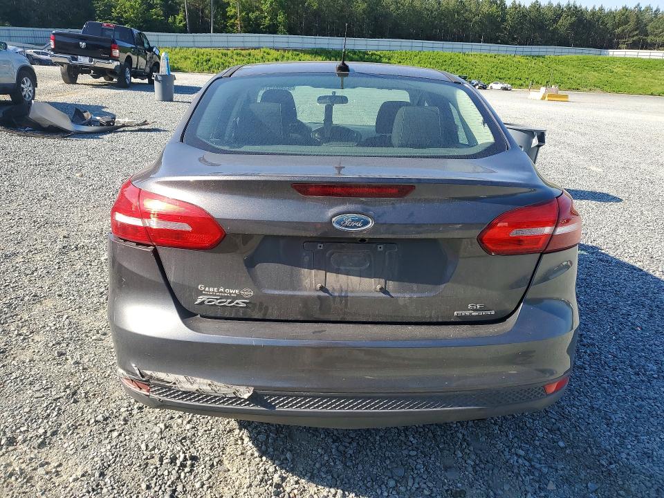 53804516 :رقم المزاد ، 1FADP3F22FL218087 vin ، 2015 Ford Focus مزاد بيع