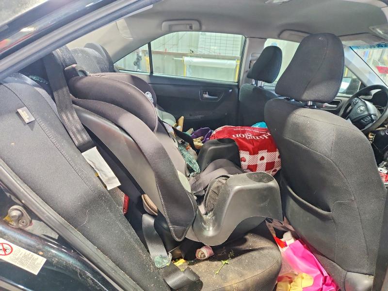 52596366 :رقم المزاد ، 4T1BF1FK3HU269728 vin ، 2017 Toyota Camry مزاد بيع