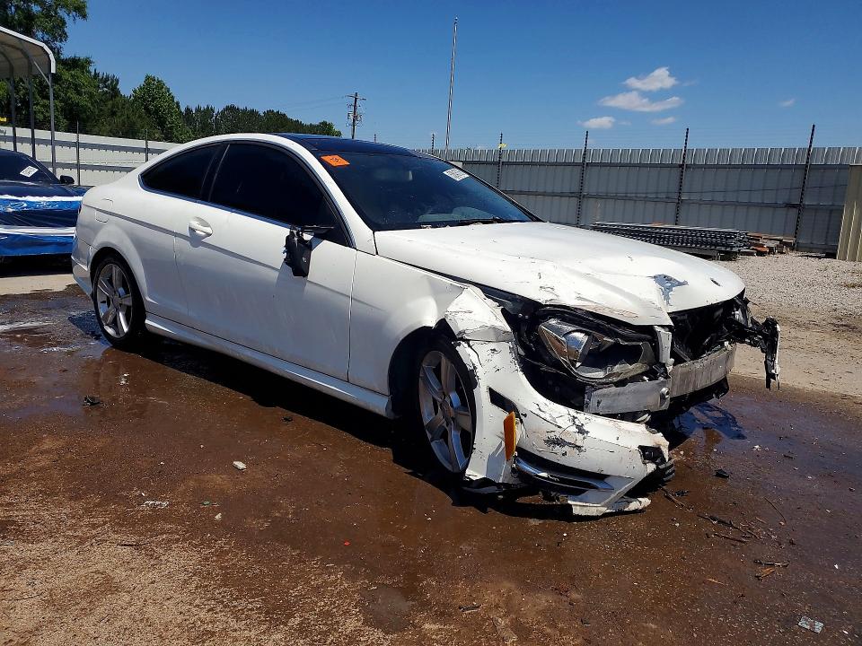 53645756 :رقم المزاد ، WDDGJ4HB4EG193637 vin ، 2014 Mercedes-benz C مزاد بيع