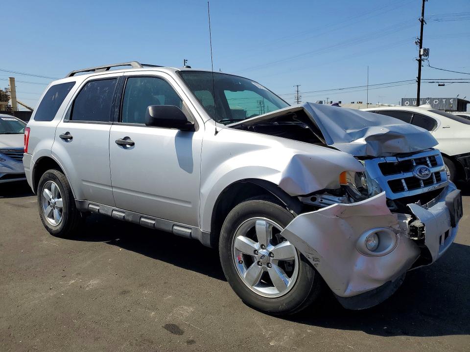52021156 :رقم المزاد ، 1FMCU0D77BKA27787 vin ، 2011 Ford Escape مزاد بيع