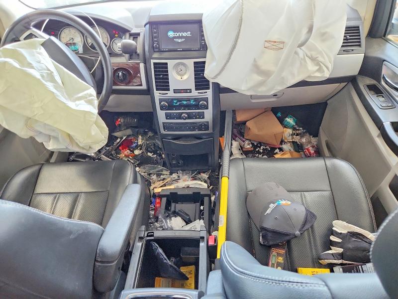 54633316 :رقم المزاد ، 2A4RR8DX9AR448533 vin ، 2010 Chrysler Town & Country مزاد بيع