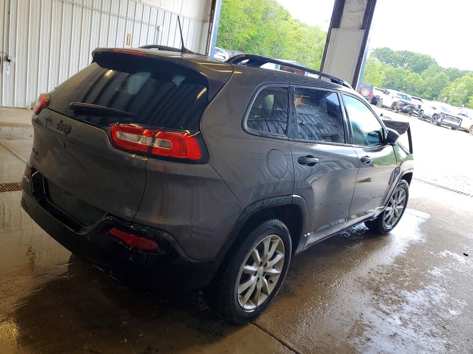 55132326 :رقم المزاد ، 1C4PJMCB4JD599642 vin ، 2018 Jeep Cherokee مزاد بيع