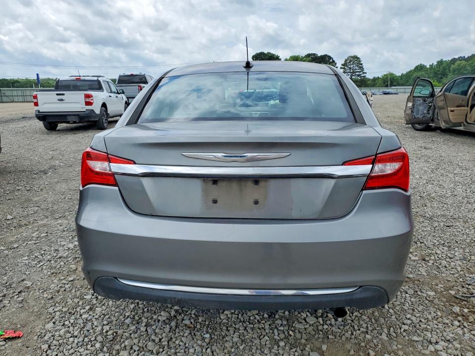 53792136 :رقم المزاد ، 1C3CCBAB6DN560635 vin ، 2013 Chrysler 200 مزاد بيع
