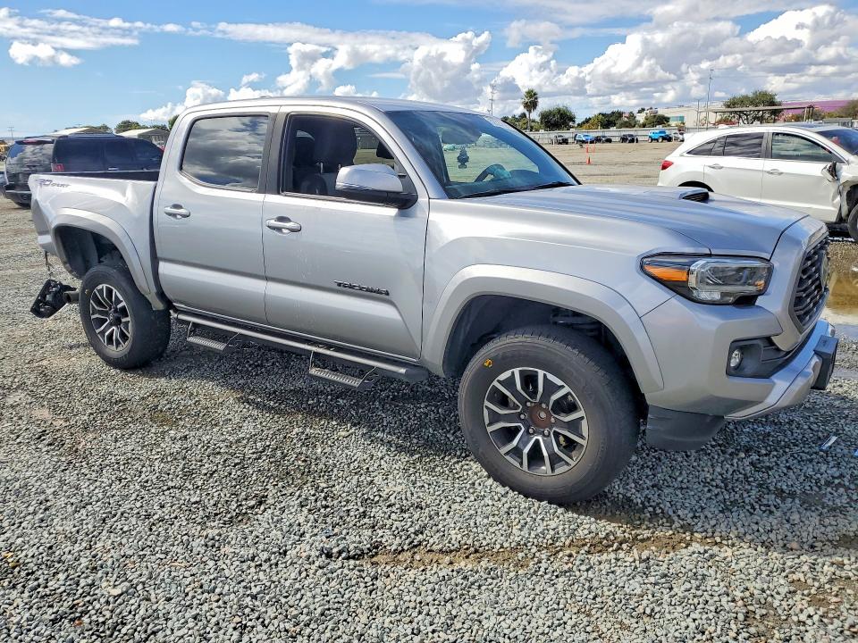 52227396 :رقم المزاد ، 5TFAZ5CN5MX114149 vin ، 2021 Toyota Tacoma مزاد بيع