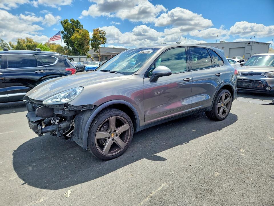54527656 :رقم المزاد ، WP1AA2A23GKA15246 vin ، 2016 Porsche Cayenne مزاد بيع
