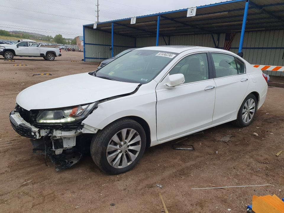 52496236 :رقم المزاد ، 1HGCR3F86FA023935 vin ، 2015 Honda Accord مزاد بيع
