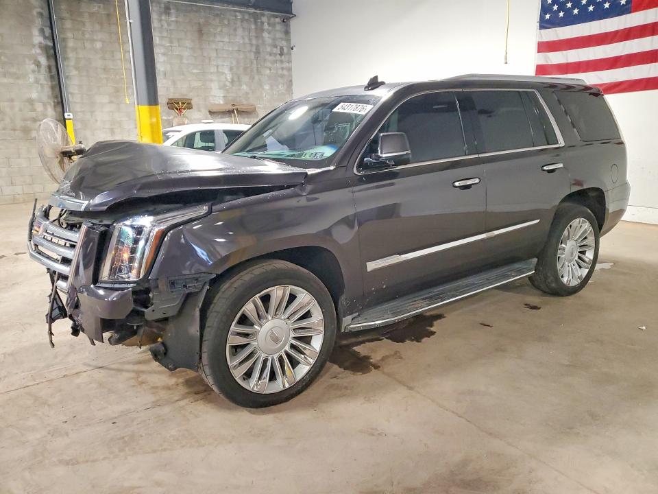 2015 Cadillac Escalade მანქანა იყიდება აუქციონზე, vin: 1GYS4PKJXFR584224, აუქციონის ნომერი: 54317876