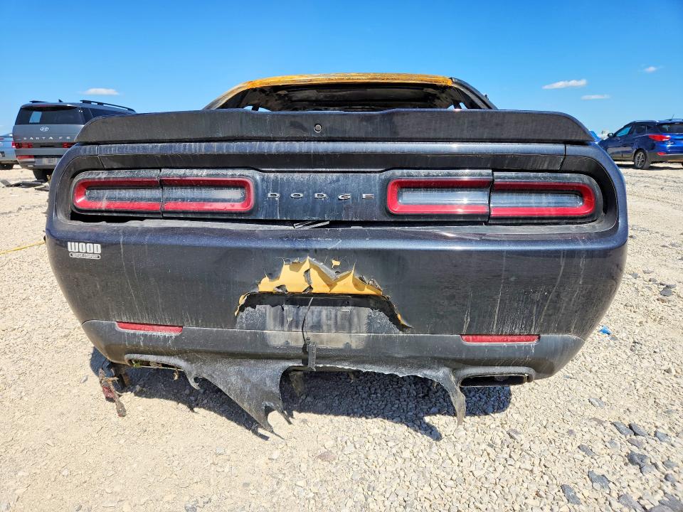 57615566 :رقم المزاد ، 2C3CDZAG6JH242049 vin ، 2018 Dodge Challenger مزاد بيع